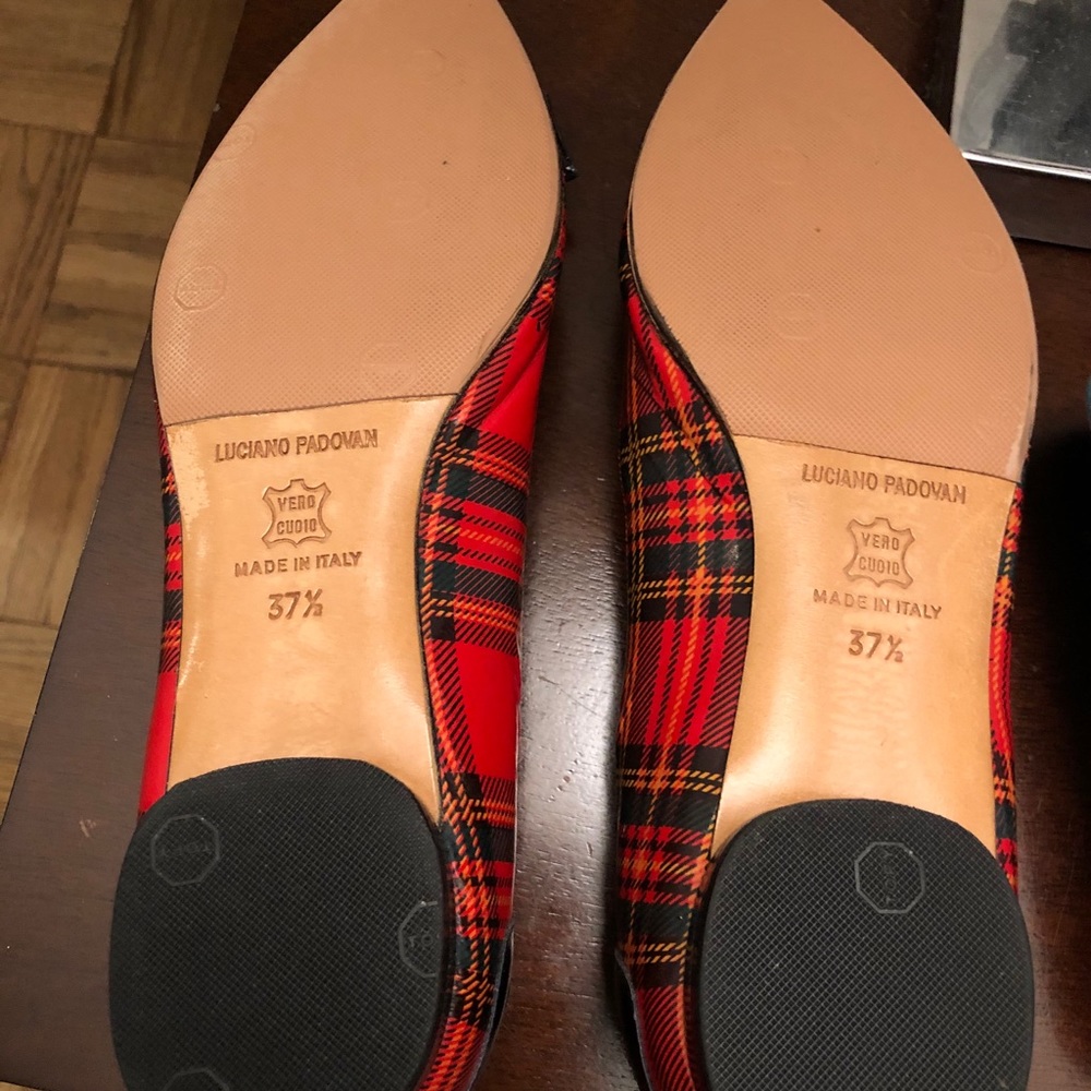 Shoes - Picture 2 of 4